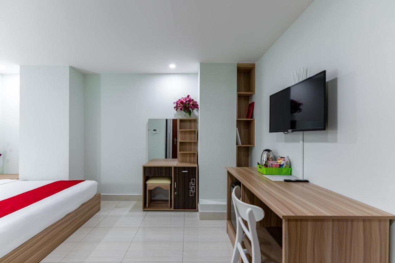 Cherry Hotel And Apartment Ho Chi Minh City Exterior photo