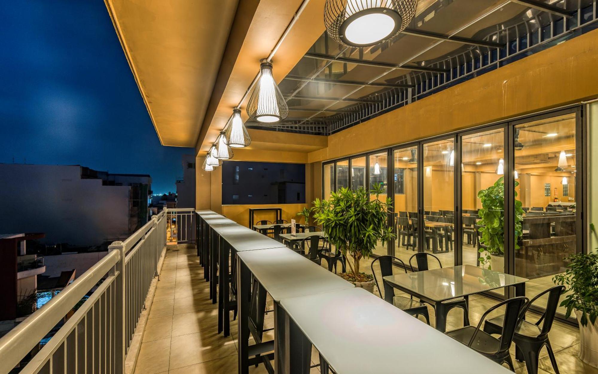 Cherry Hotel And Apartment Ho Chi Minh City Exterior photo